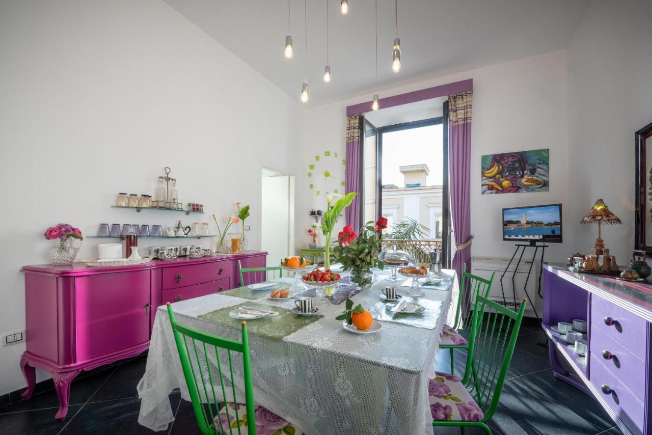 Maria Vittoria Charming Rooms And Apartments 布林迪西 外观 照片