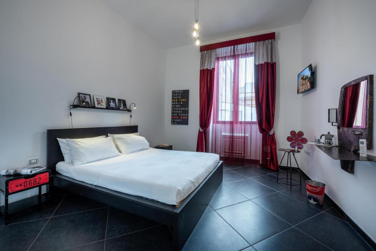 Maria Vittoria Charming Rooms And Apartments 布林迪西 外观 照片