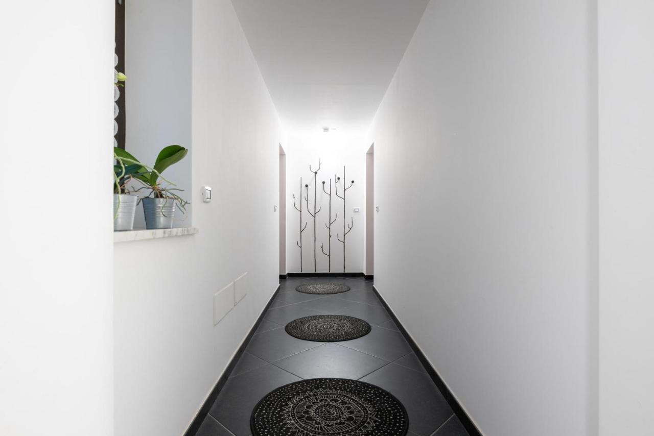 Maria Vittoria Charming Rooms And Apartments 布林迪西 外观 照片