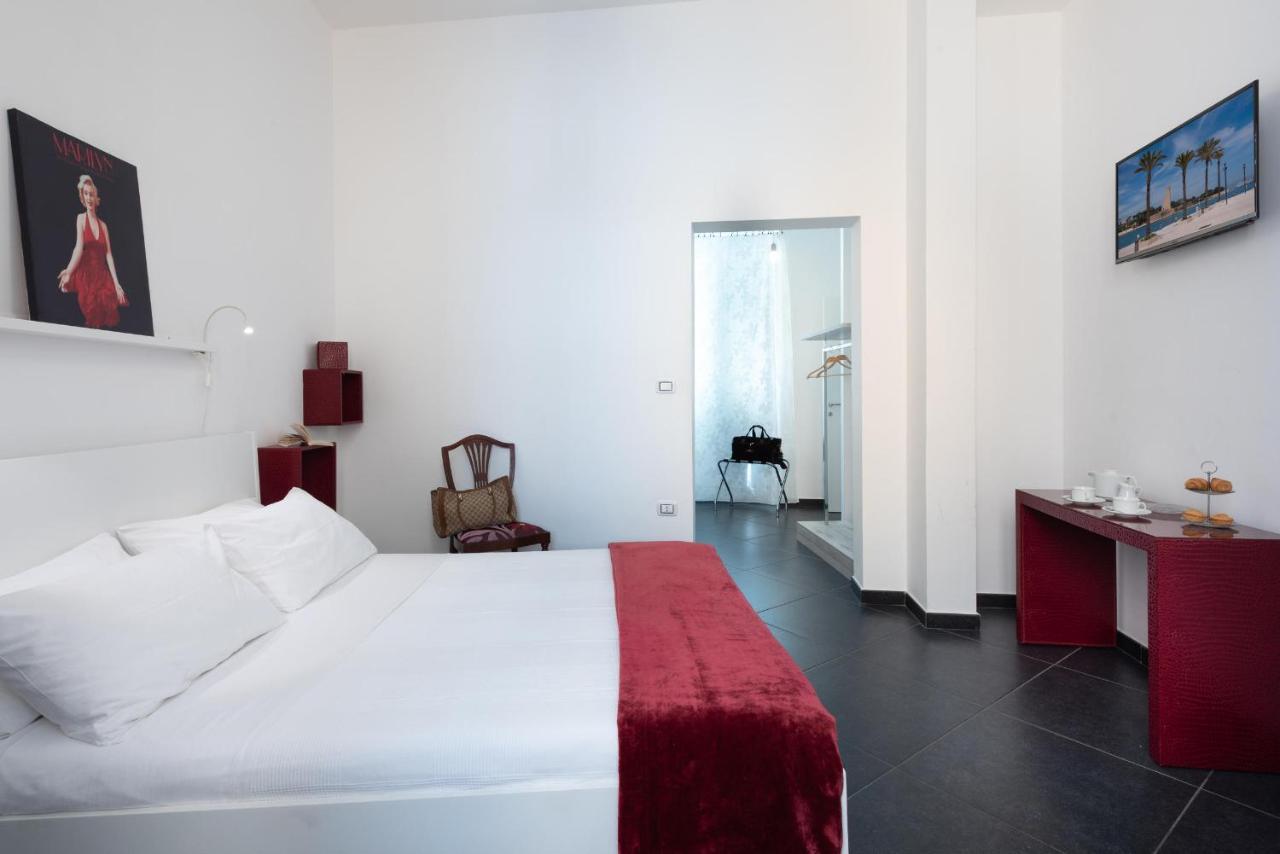 Maria Vittoria Charming Rooms And Apartments 布林迪西 外观 照片